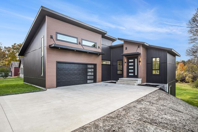 315 W High Street, Union City, MI 49094