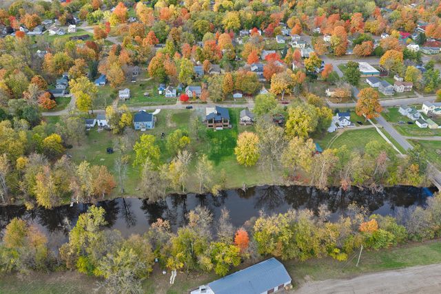 315 W High Street, Union City, MI 49094