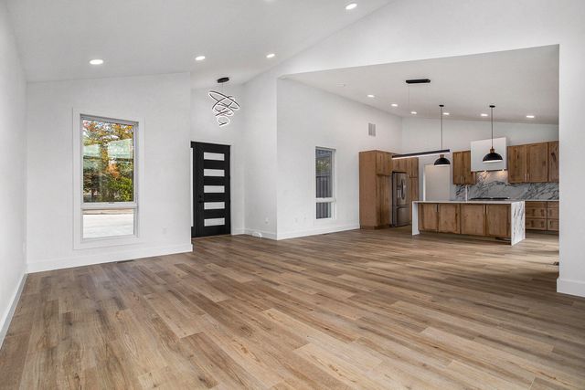 315 W High Street, Union City, MI 49094