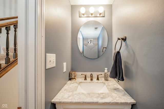 3859 Chancellor Drive, Greenwood, IN 46143