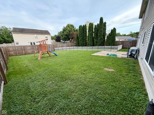 3859 Chancellor Drive, Greenwood, IN 46143