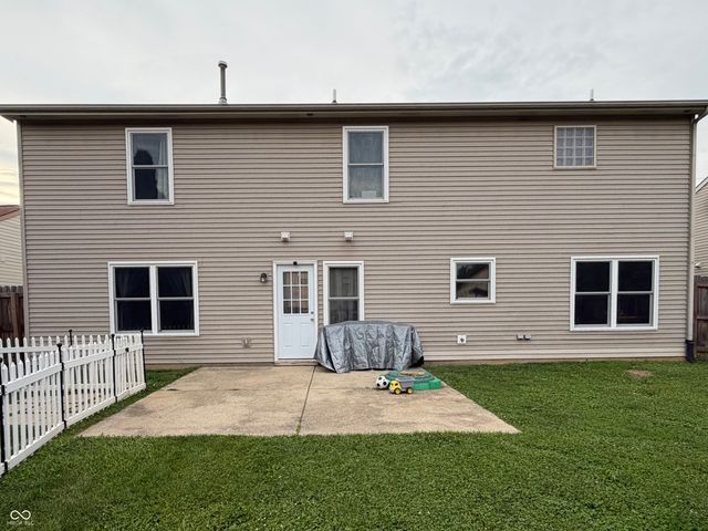 3859 Chancellor Drive, Greenwood, IN 46143