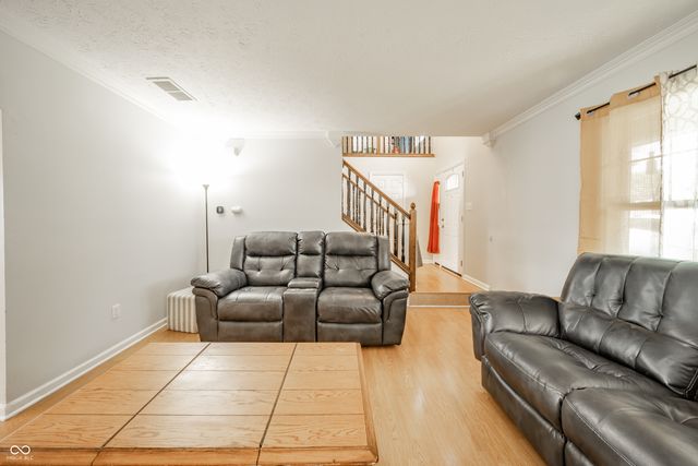3859 Chancellor Drive, Greenwood, IN 46143