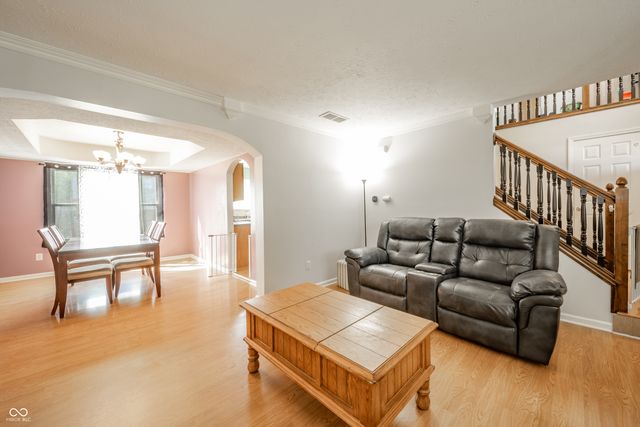 3859 Chancellor Drive, Greenwood, IN 46143