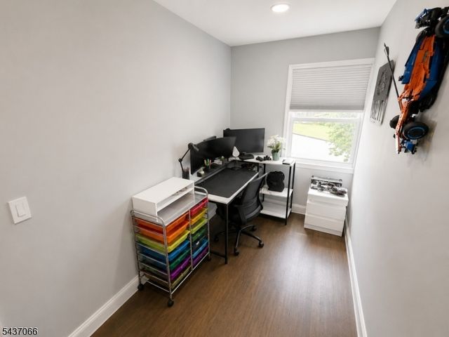 1626 Larkspur Dr, Mountainside Boro, NJ 07092