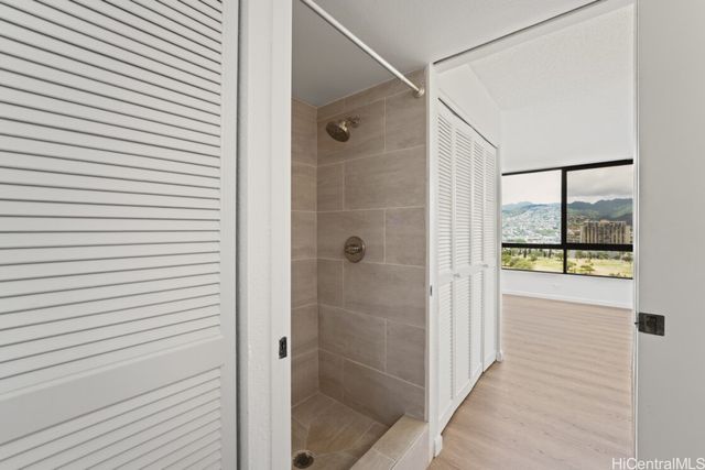 320 Liliuokalani Avenue 2005, Honolulu, HI 96815