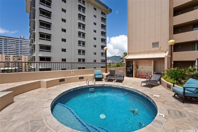 320 Liliuokalani Avenue 2005, Honolulu, HI 96815
