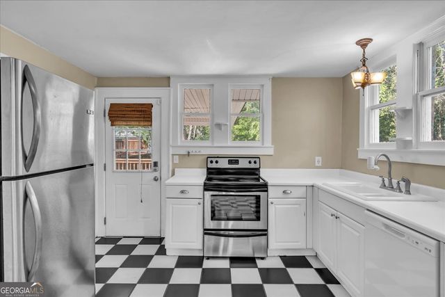 218 West Drive, Dublin, GA 31021