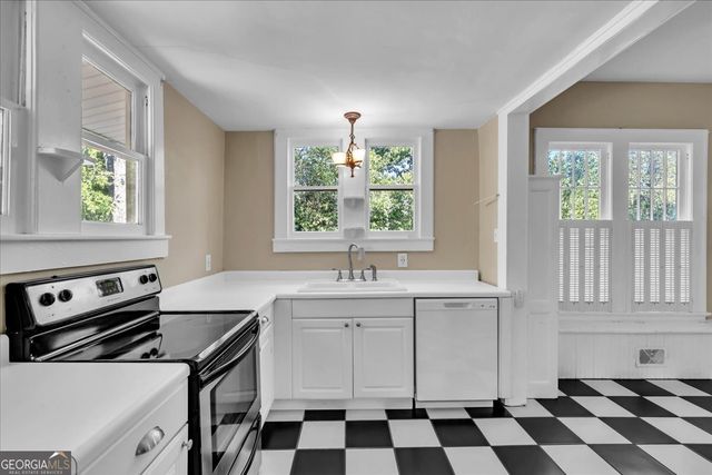 218 West Drive, Dublin, GA 31021