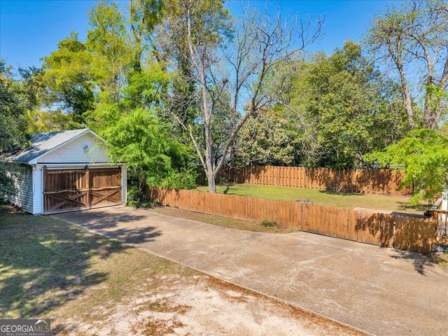 218 West Drive, Dublin, GA 31021