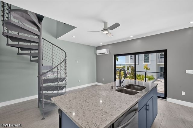 71 Mango ST, Fort Myers Beach, FL 33931