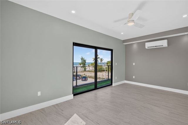71 Mango ST, Fort Myers Beach, FL 33931
