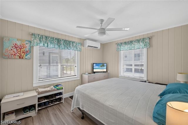 71 Mango ST, Fort Myers Beach, FL 33931