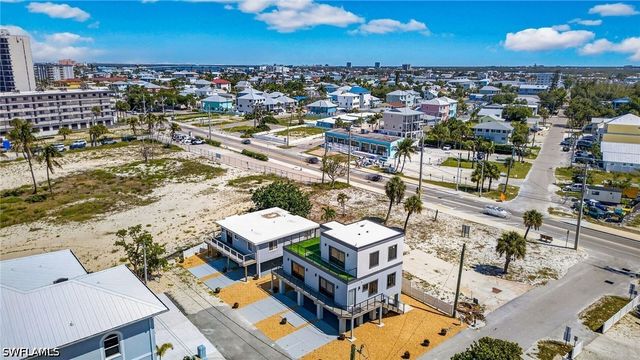 71 Mango ST, Fort Myers Beach, FL 33931