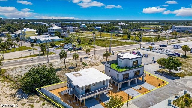 71 Mango ST, Fort Myers Beach, FL 33931