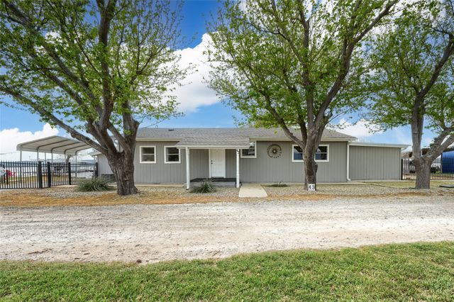 801 Pat And Herman 43, Graford, TX 76449