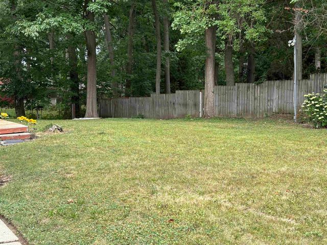 1402 Woodslea Street, Flint, MI 48507