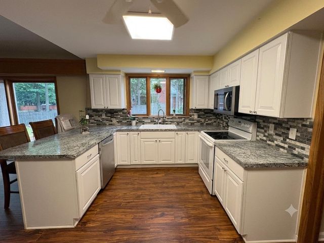 1402 Woodslea Street, Flint, MI 48507