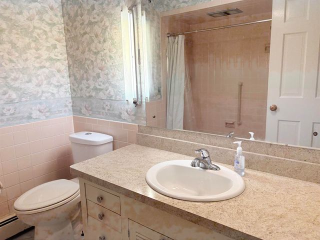 1402 Woodslea Street, Flint, MI 48507