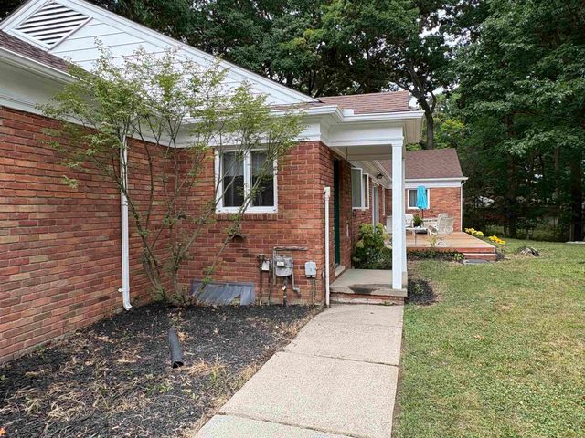1402 Woodslea Street, Flint, MI 48507