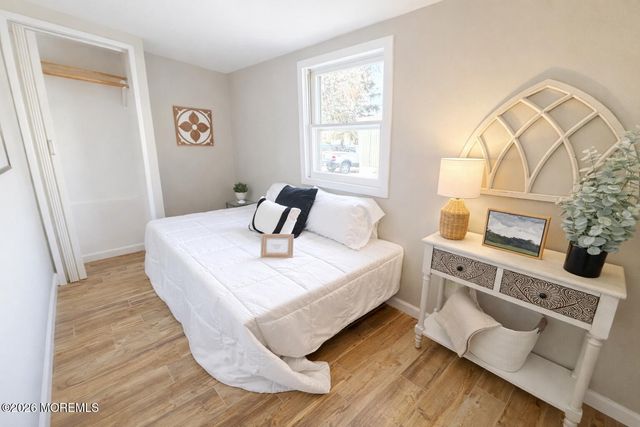 1 Bayshore Mobile Mnr, Hazlet, NJ 07730