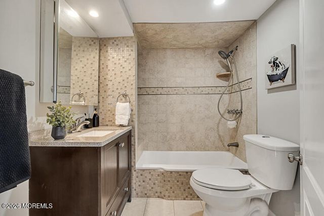 1 Bayshore Mobile Mnr, Hazlet, NJ 07730