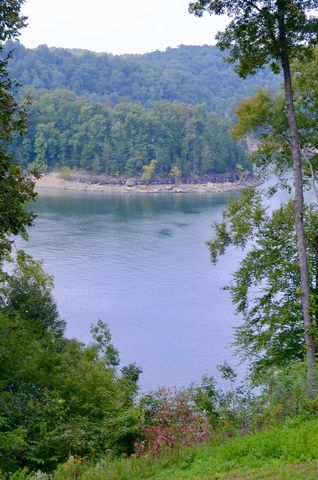 631 Lawless Road, Jamestown, KY 42629