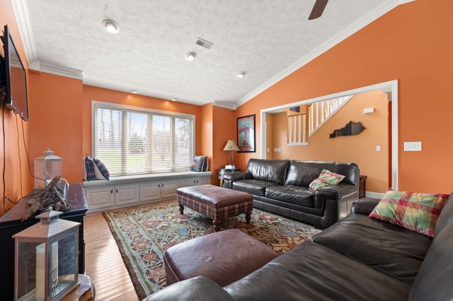 631 Lawless Road, Jamestown, KY 42629