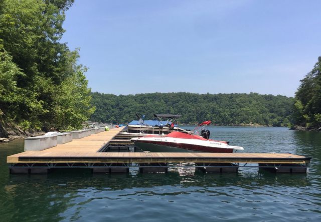 631 Lawless Road, Jamestown, KY 42629