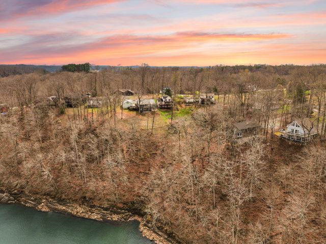 631 Lawless Road, Jamestown, KY 42629