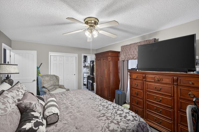 1004 N Hovis Street, Mountain Grove, MO 65711