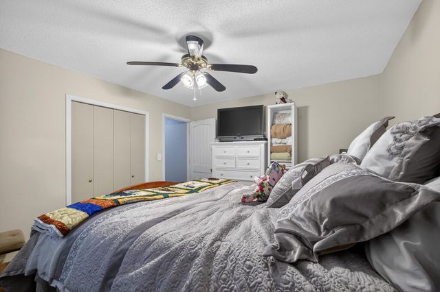 1004 N Hovis Street, Mountain Grove, MO 65711