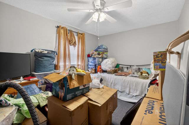 1004 N Hovis Street, Mountain Grove, MO 65711