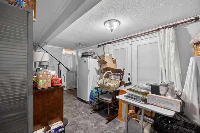 1004 N Hovis Street, Mountain Grove, MO 65711