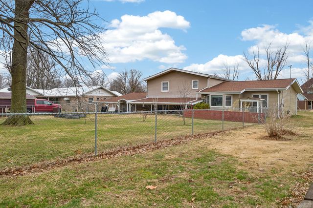 1004 N Hovis Street, Mountain Grove, MO 65711