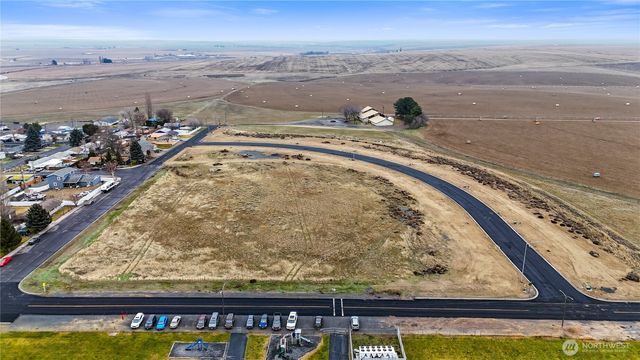 925 La Vista Drive, Warden, WA 98857