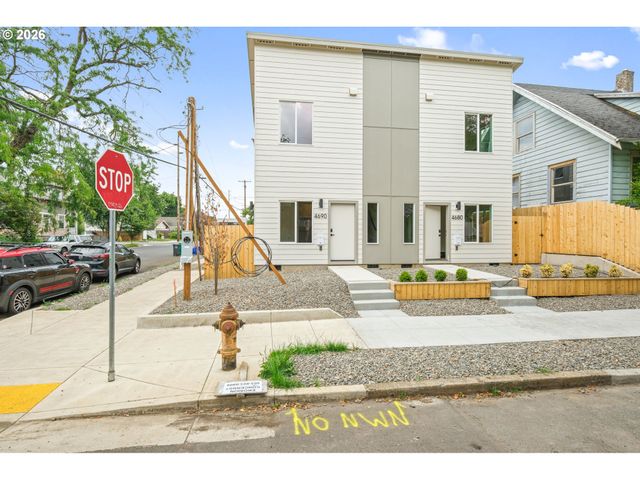 4690 N CONGRESS Ave, Portland, OR 97217