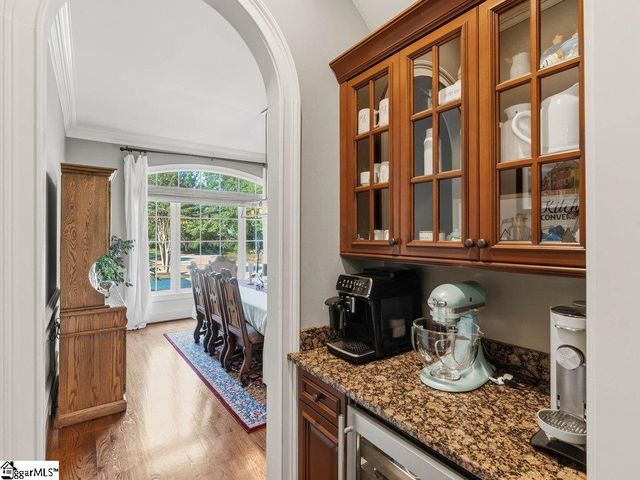 801 Brixton Circle, Simpsonville, SC 29681