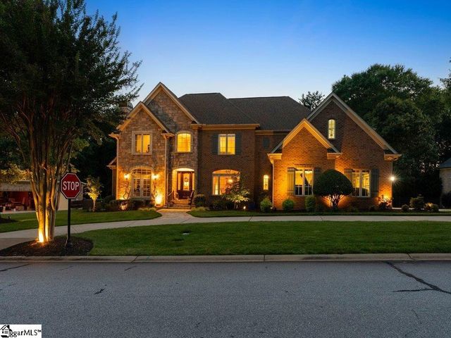 801 Brixton Circle, Simpsonville, SC 29681