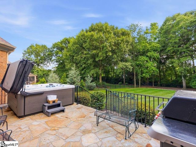801 Brixton Circle, Simpsonville, SC 29681