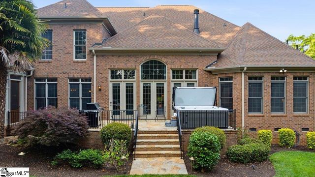 801 Brixton Circle, Simpsonville, SC 29681