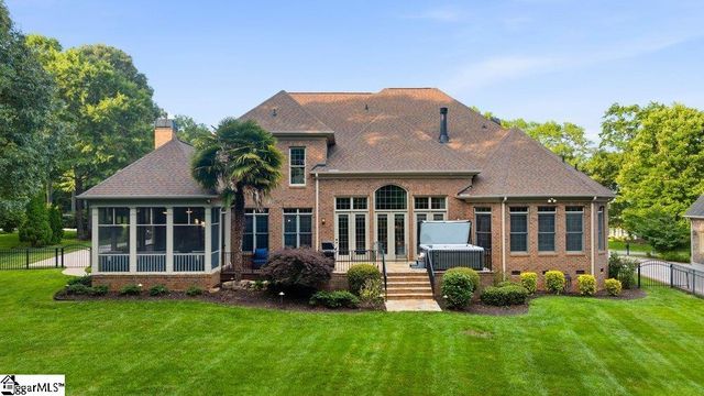 801 Brixton Circle, Simpsonville, SC 29681