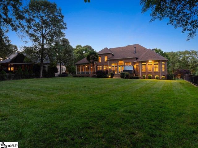 801 Brixton Circle, Simpsonville, SC 29681