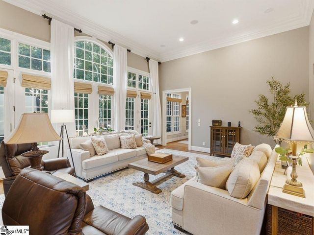801 Brixton Circle, Simpsonville, SC 29681