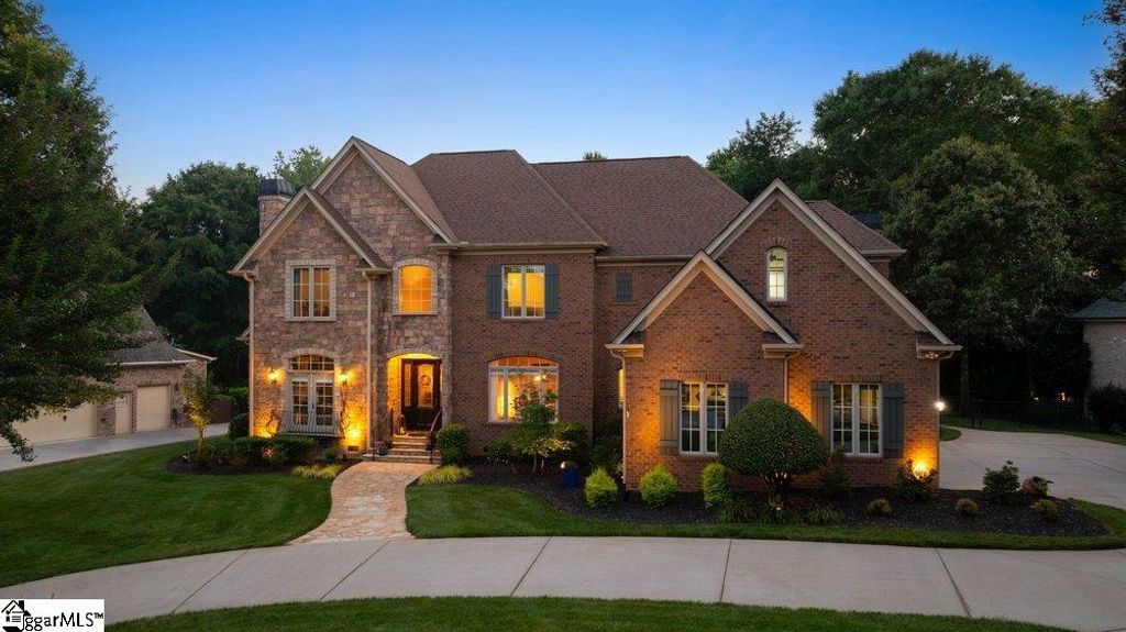 801 Brixton Circle, Simpsonville, SC 29681