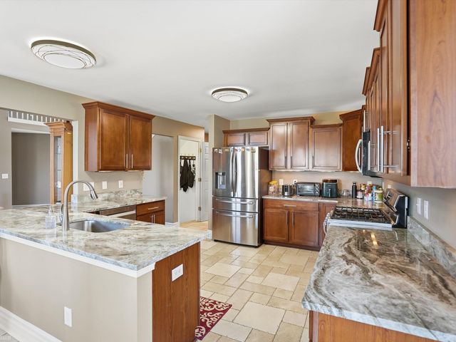 22261 Woodlake Drive, Macomb Twp, MI 48044