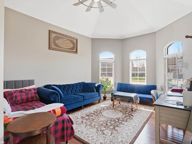 22261 Woodlake Drive, Macomb Twp, MI 48044