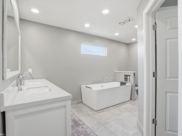 22261 Woodlake Drive, Macomb Twp, MI 48044