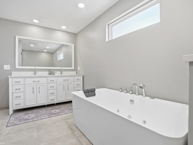 22261 Woodlake Drive, Macomb Twp, MI 48044