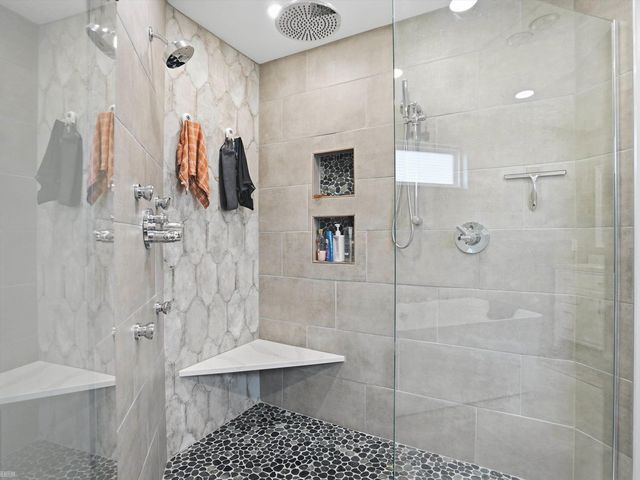 22261 Woodlake Drive, Macomb Twp, MI 48044